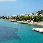 Ritsoni Hotel apartamentowy 3*