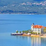 Hotel apartamentowy Ritsoni 3*