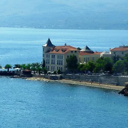 Aparthotel Ritsoni Edipsos